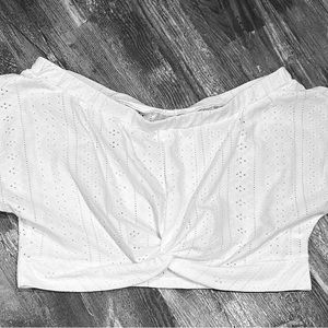SHEIN VCAY Plus Off Shoulder Twist Front Crop